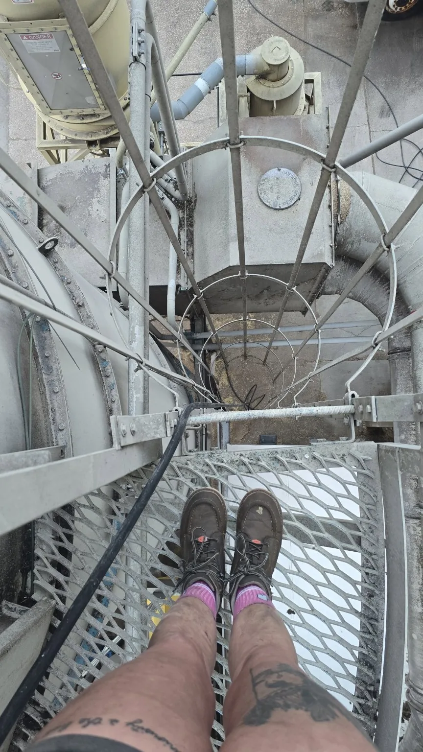 Industrial facility cleaning